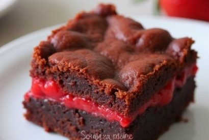 Thumbnail for strawberry brownies