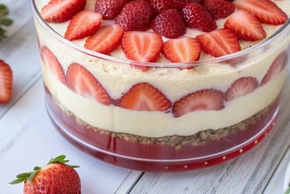 Thumbnail for strawberry cheesecake trifle